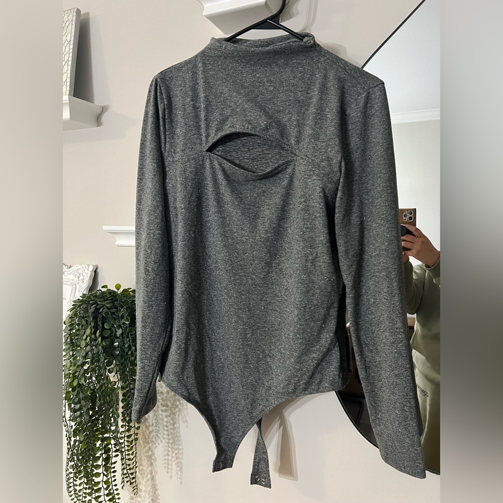 EXPRESS Women’s Grey Cut-out Bodysuit with Mock Neck - Size L